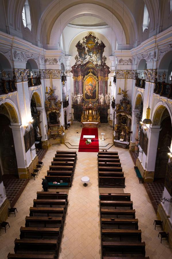 Nove Adalbertinum Hradec Králové Eksteriør billede